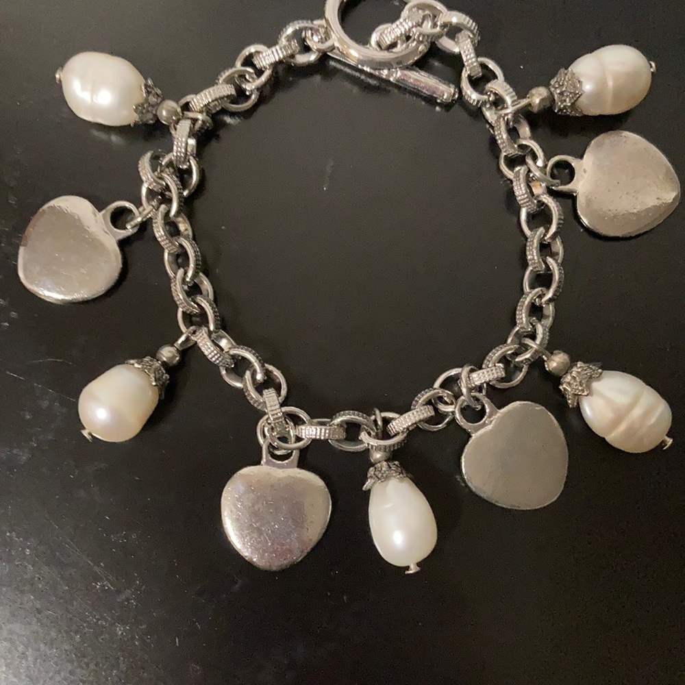 Silver heart and pearl drop bracelet